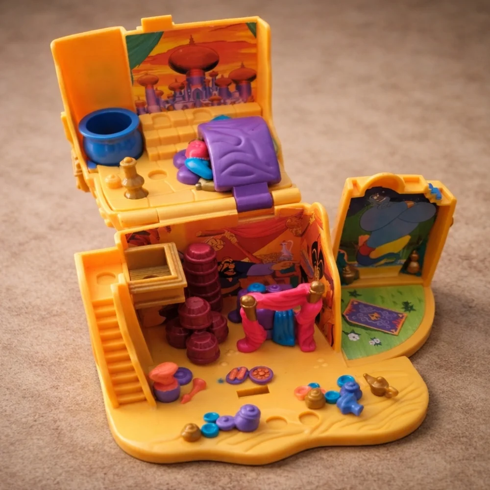 Disney Vintage 1995 Aladdin Agrabah Marketplace Polly Pocket Playset Bluebird